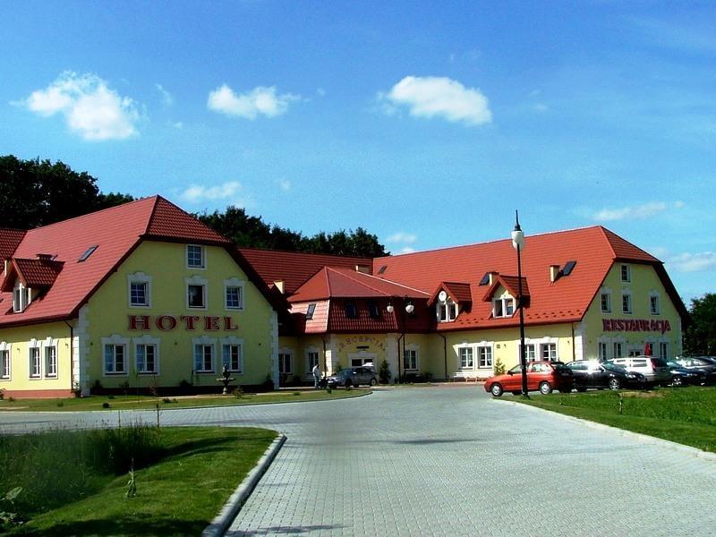 Willa Park Ostrowiec Swietokrzyski Exterior photo
